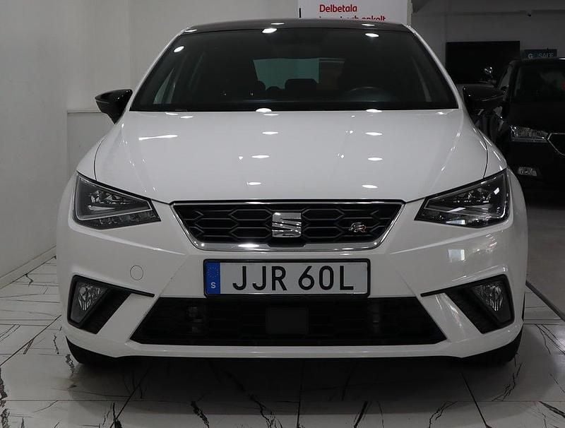 Begagnad Seat Ibiza Beats 110 HK (80 kW) 2020 Vit Halvkombi