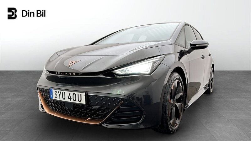 Mörkgrå (grå) Begagnad 2022 Cupra Born Halvkombi | 294 900 kr (Marknadspris) - Bild 1/4