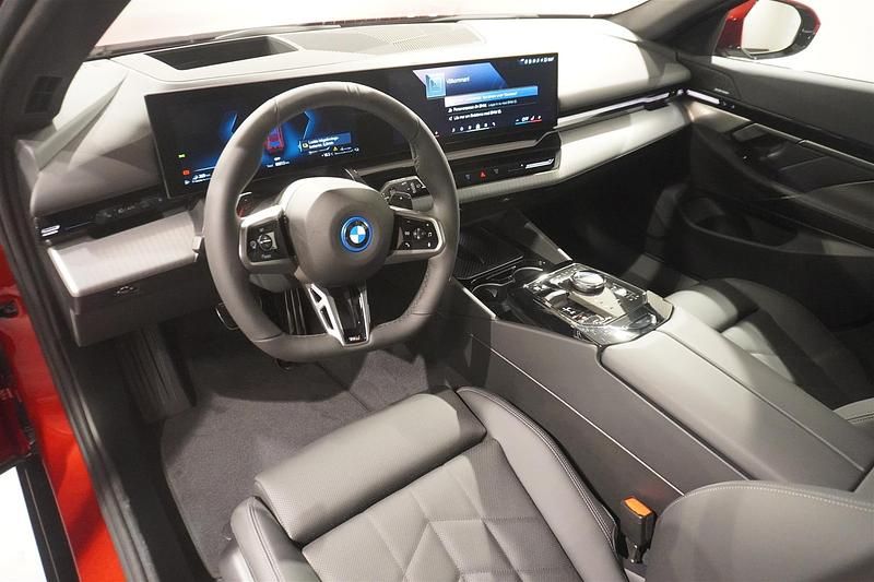Begagnad BMW 530e Efficient Dynamics 2025 Okänd Kombi