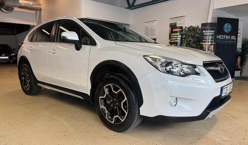 Vit Begagnad 2012 Subaru XV SUV | 109 900 kr (Bra pris) - Bild 1/4
