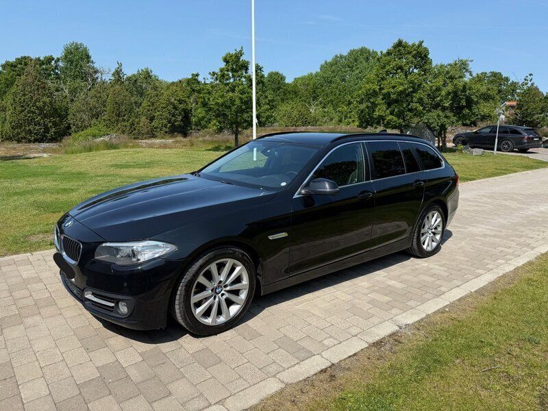 Svart Begagnad 2017 BMW 520 Kombi | 159 000 kr (Bra pris) - Bild 1/4