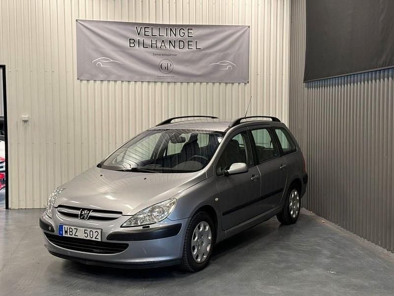 Ljusgrå Begagnad 2004 Peugeot 307 Kombi | 24 900 kr (Marknadspris) - Bild 1/4