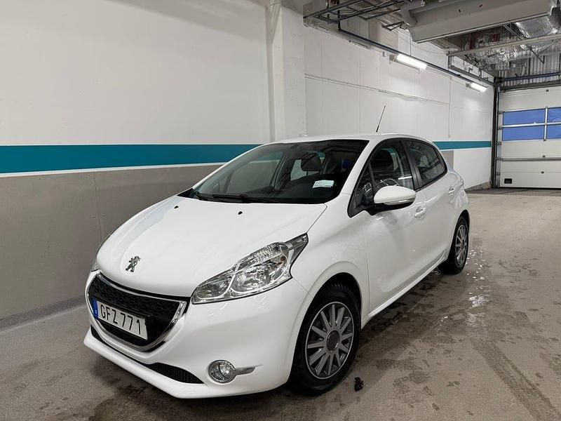 Begagnad 2015 Peugeot 208 Halvkombi | 45 000 kr (Bra pris) - Bild 1/4