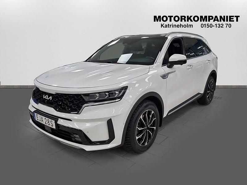 Vit Begagnad 2023 Kia Sorento Advance SUV | 469 900 kr (Marknadspris) - Bild 1/4
