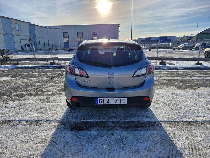 Begagnad Mazda 3 Inclusive 105 HK (77 kW) 2009