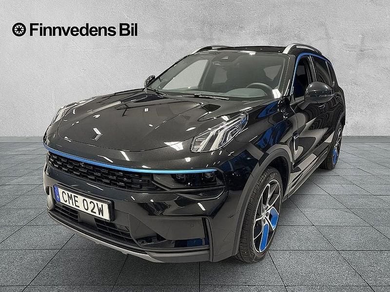 Svart Begagnad 2024 Lynk & Co 01 SUV | 315 000 kr (Marknadspris) - Bild 1/4