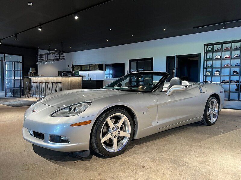 Flerfärgad Begagnad 2005 Chevrolet Corvette Cab | 339 000 kr (Lite dyr) - Bild 1/4