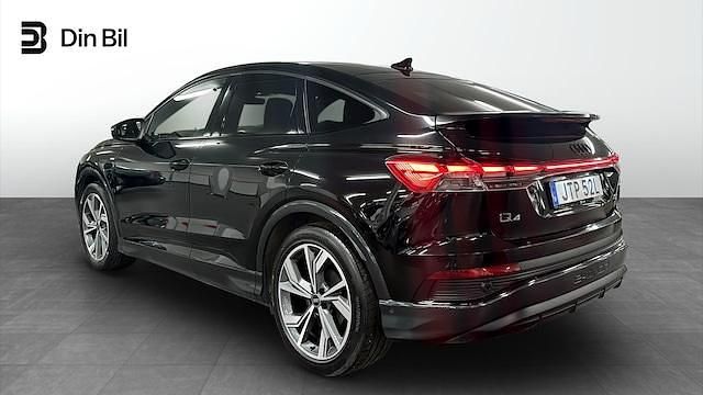 Begagnad Audi Q4 Sportback e-tron Design 219 kW (299 HK) 2023 Svart SUV