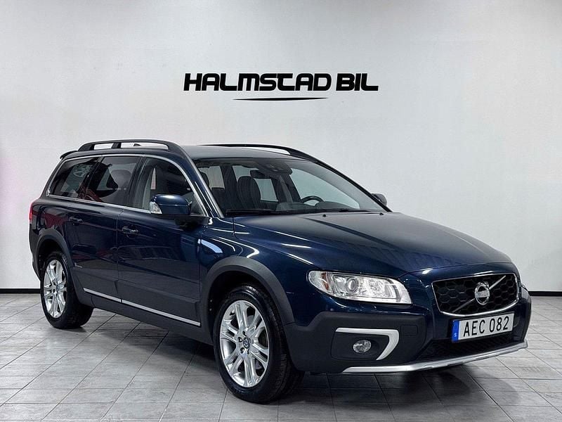 Blå Begagnad 2014 Volvo XC70 Summum SUV | 159 500 kr (Marknadspris) - Bild 1/4