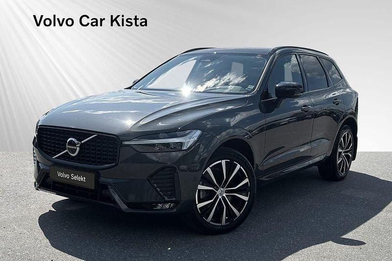 Grå Begagnad 2023 Volvo XC60 Plus SUV | 539 800 kr (Dyr) - Bild 1/3