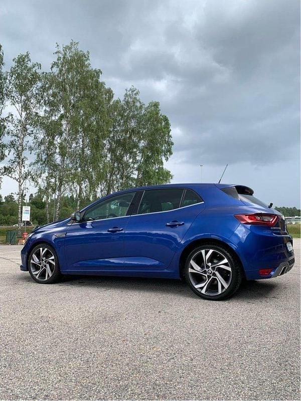 Begagnad 2016 Renault Mégane GT Line GT Halvkombi | 175 000 kr (Marknadspris) - Bild 1/4