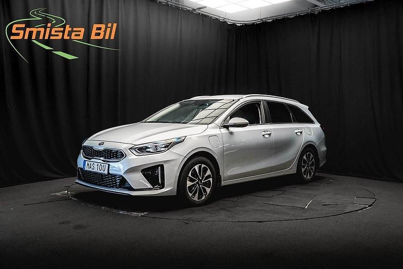 Grå Begagnad 2020 Kia Ceed Sportswagon Advance Kombi | 184 900 kr (Marknadspris) - Bild 1/3
