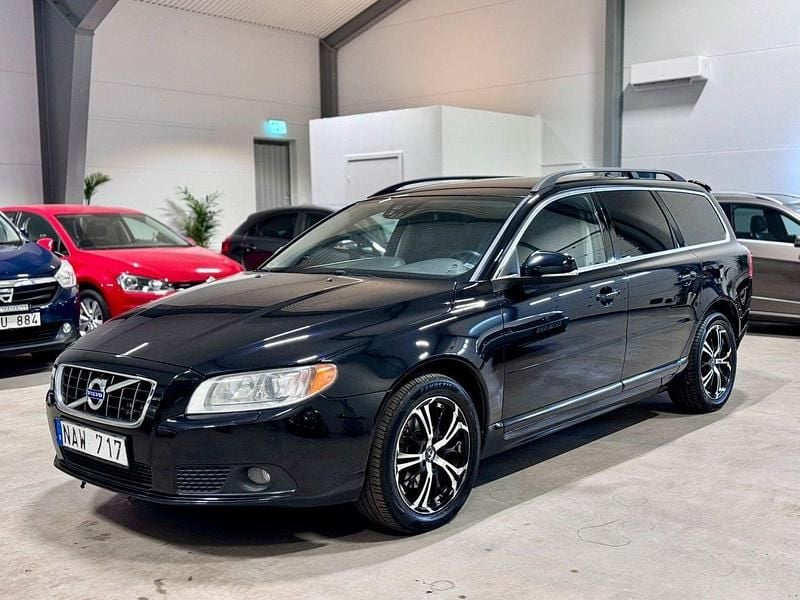 Svart Begagnad 2012 Volvo V70 Momentum Kombi | 79 900 kr (Marknadspris) - Bild 1/4