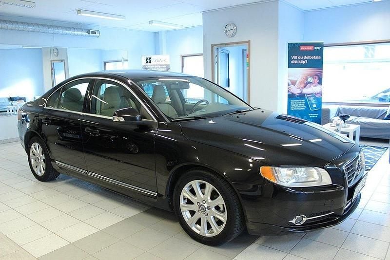 Svart (svart met) Begagnad 2010 Volvo S80 Summum Sedan | 119 900 kr (Dyr) - Bild 1/4
