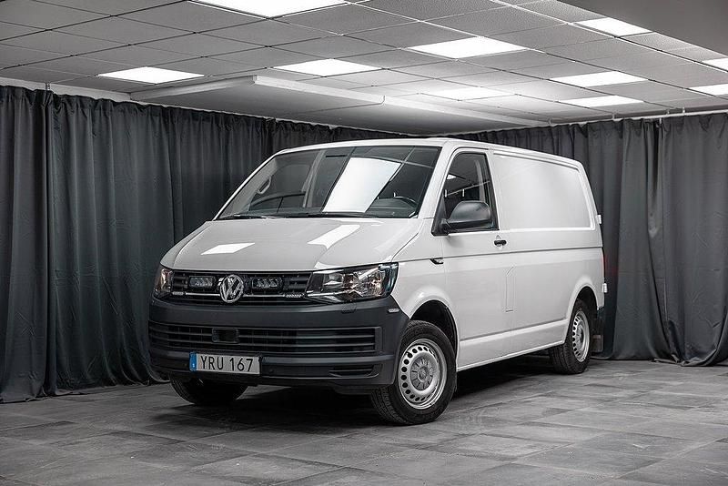 Vit Begagnad 2018 VW T6 Van | 259 000 kr (Dyr) - Bild 1/4
