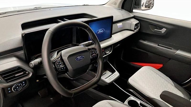 Ny Ford Transit 100 kW (136 HK) 2025 Vit Van