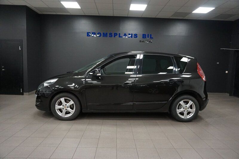 Svart Begagnad 2010 Renault Scénic III Minibuss | 39 500 kr (Dyr) - Bild 1/4