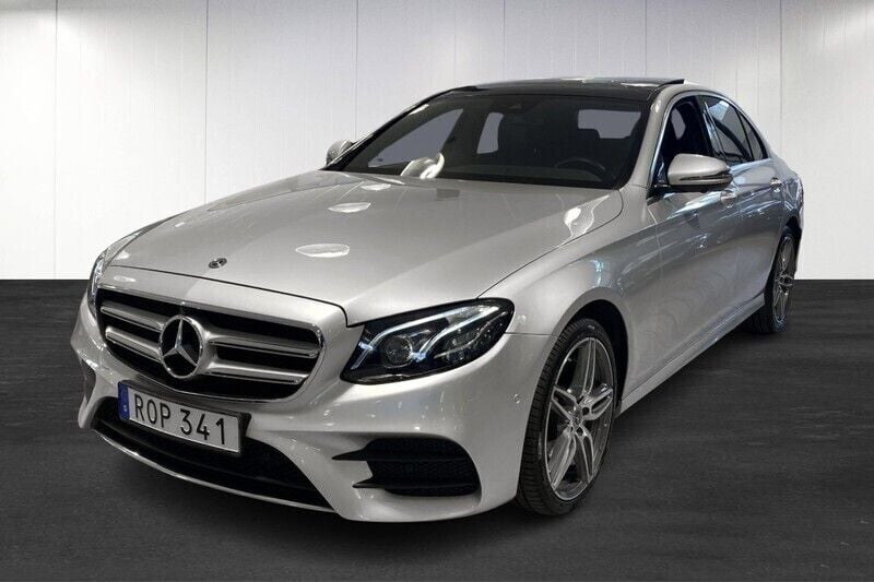 Silver Begagnad 2018 Mercedes E220 Sedan | 389 900 kr (Marknadspris) - Bild 1/4