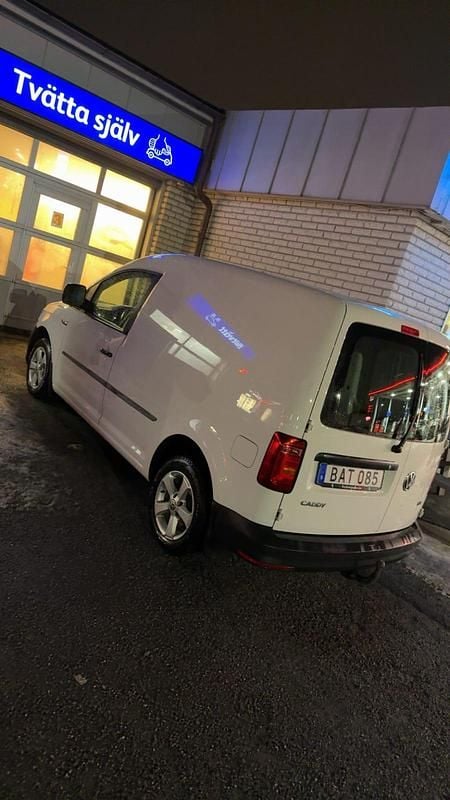 Begagnad 2018 VW Caddy Minibuss | 125 000 kr (Marknadspris) - Bild 1/4