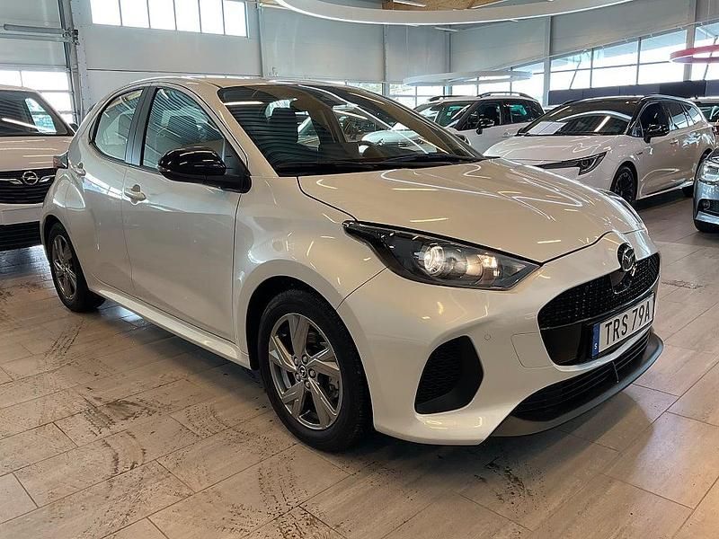 Begagnad Mazda 2 Exclusive-Line 116 HK (85 kW) 2024 Vit Halvkombi
