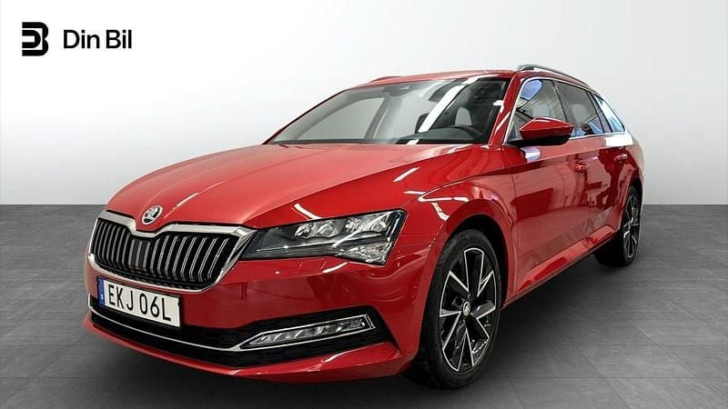 Röd Begagnad 2022 Skoda Superb Style Kombi | 349 900 kr (Bra pris) - Bild 1/4