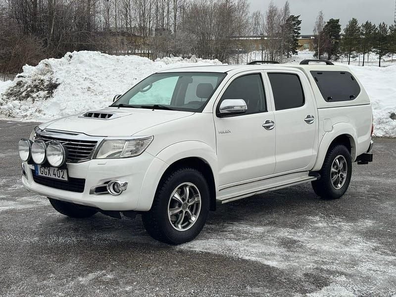 Begagnad 2013 Toyota HiLux Pickup | 195 000 kr (Lite dyr) - Bild 1/4