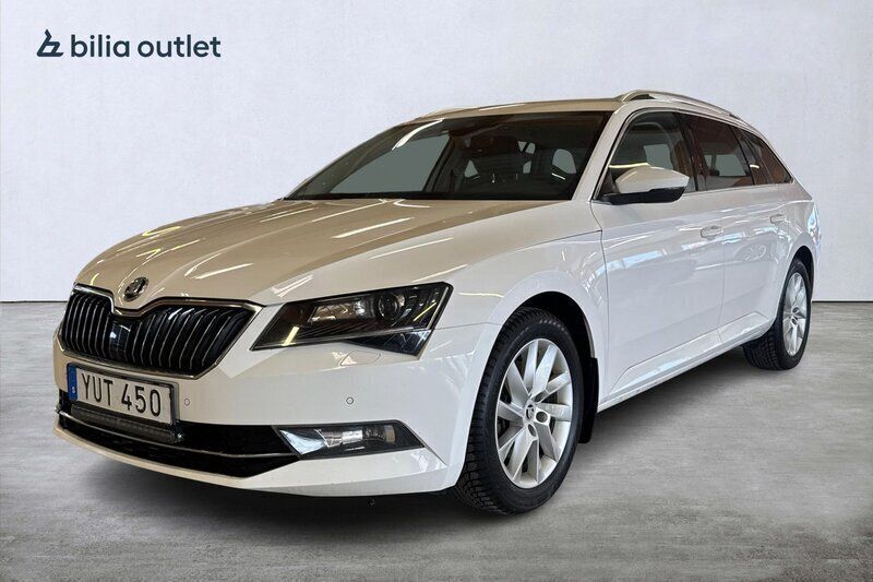 Vit Begagnad 2017 Skoda Superb Business Line Kombi | 144 900 kr (Bra pris) - Bild 1/3