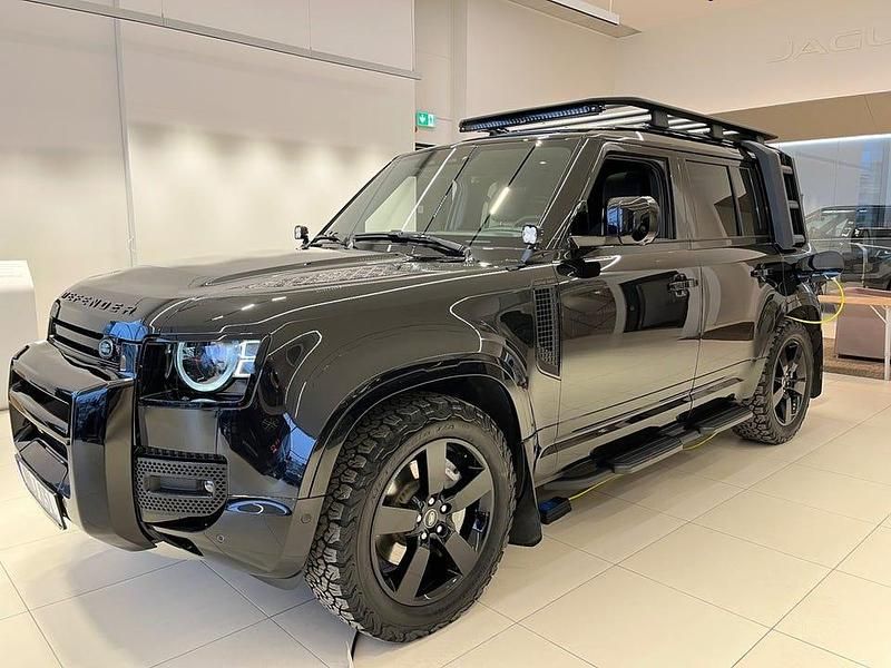 Santorini black metallic Begagnad 2024 Land Rover Defender HSE Dynamic SUV | 1 195 000 kr - Bild 1/4
