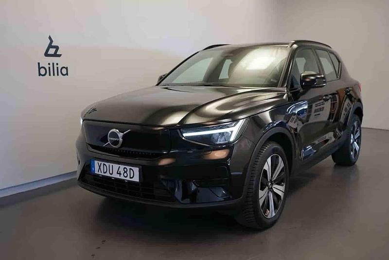 Svart Begagnad 2023 Volvo XC40 Single Motor SUV | 359 500 kr - Bild 1/1
