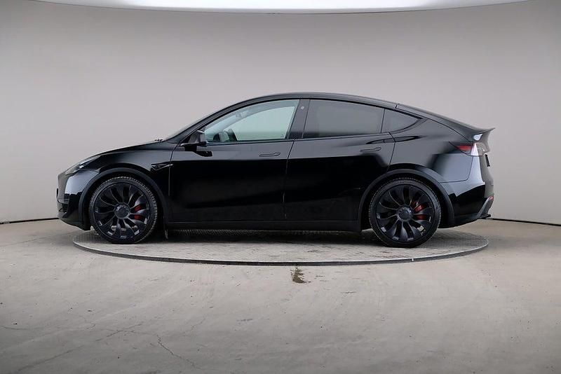 Begagnad Tesla Model Y Performance 392 kW (534 HK) 2023 Svart SUV