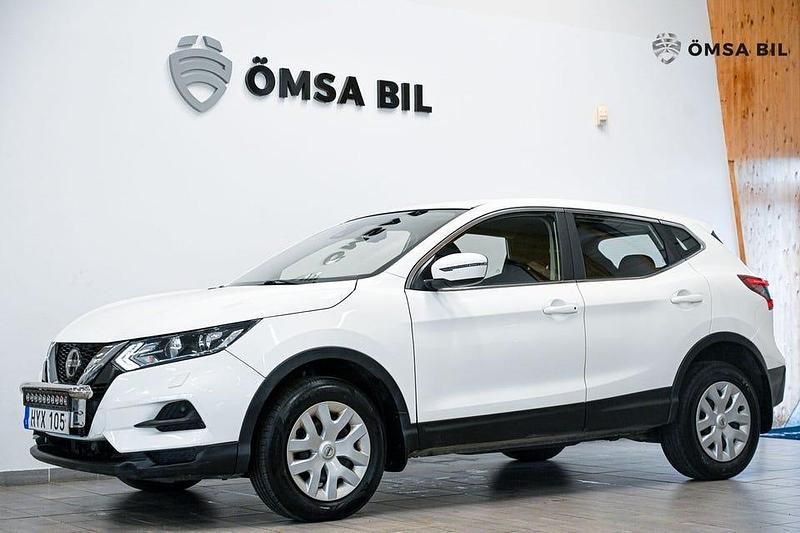 Vit Begagnad 2018 Nissan Qashqai SUV | 118 800 kr (Bra pris) - Bild 1/4