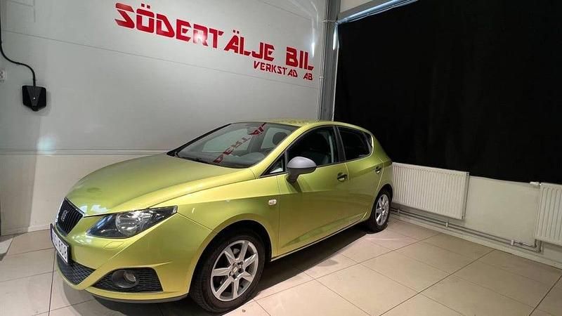 Begagnad Seat Ibiza Reference 86 HK (63 kW) 2008 Ljusgrön Halvkombi