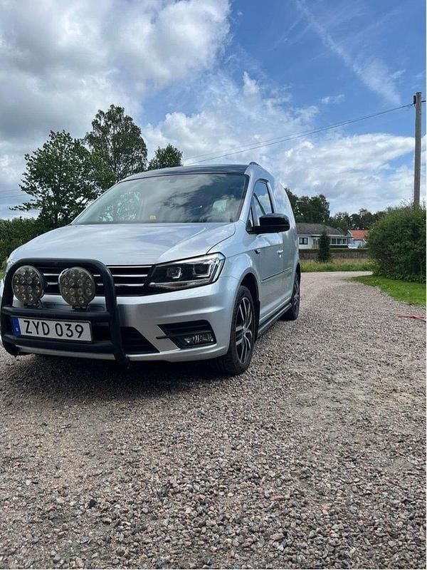 Begagnad 2019 VW Caddy Exclusive Minibuss | 150 000 kr (Marknadspris) - Bild 1/4
