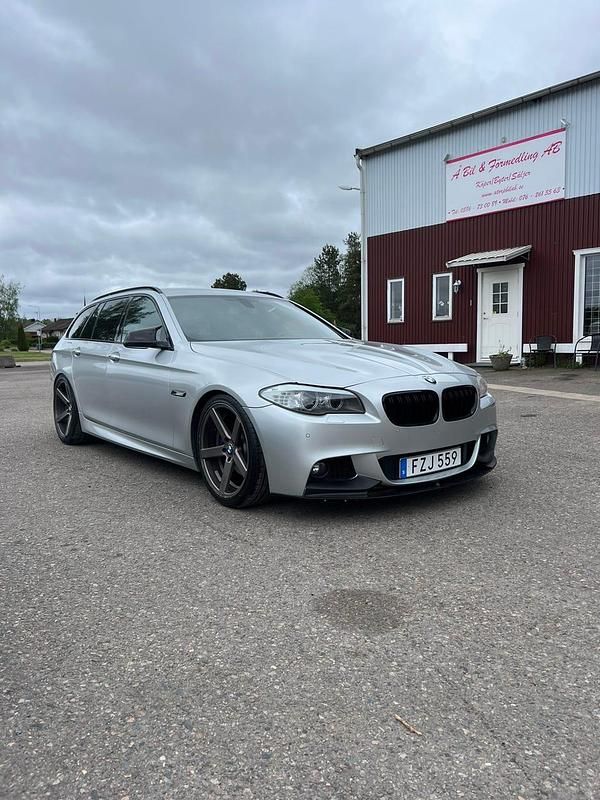 Begagnad BMW 520 M Sport 184 HK (135 kW) 2013 Silvermetallic Kombi