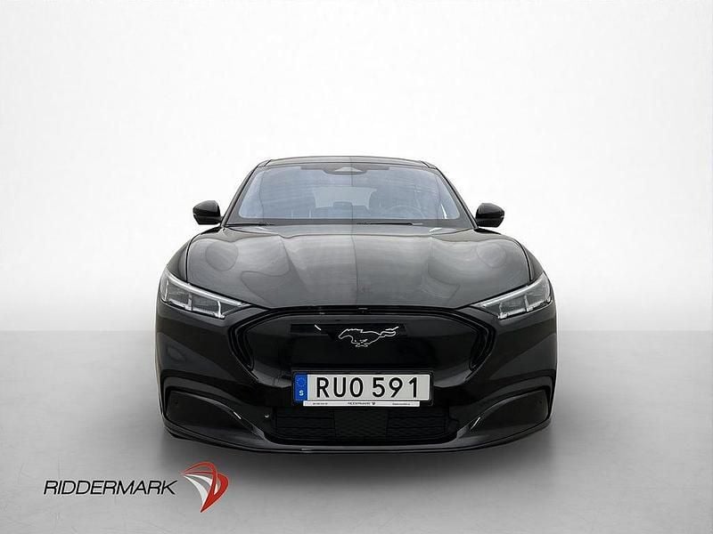 Begagnad Ford Mustang Mach-E Standard Range 197 kW (269 HK) 2022 Svart SUV