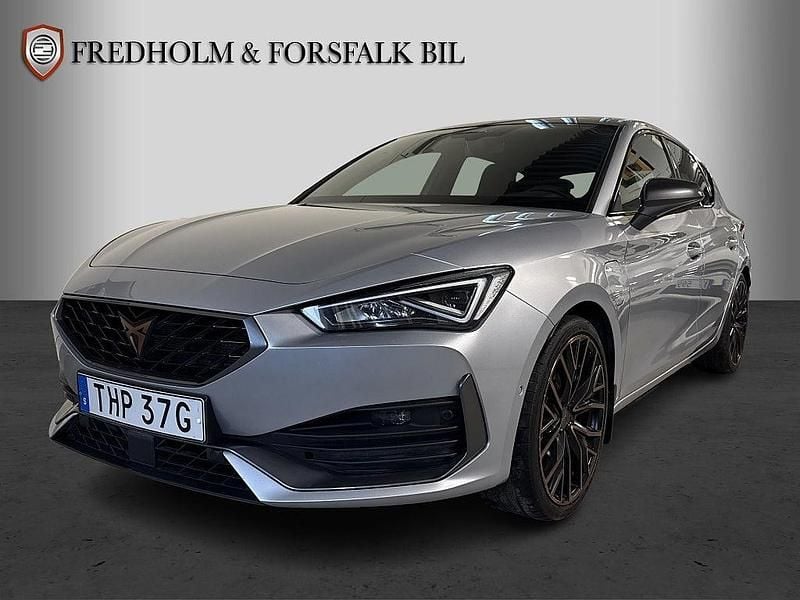 Begagnad Cupra Leon 150 HK (110 kW) 2022 Silver Halvkombi