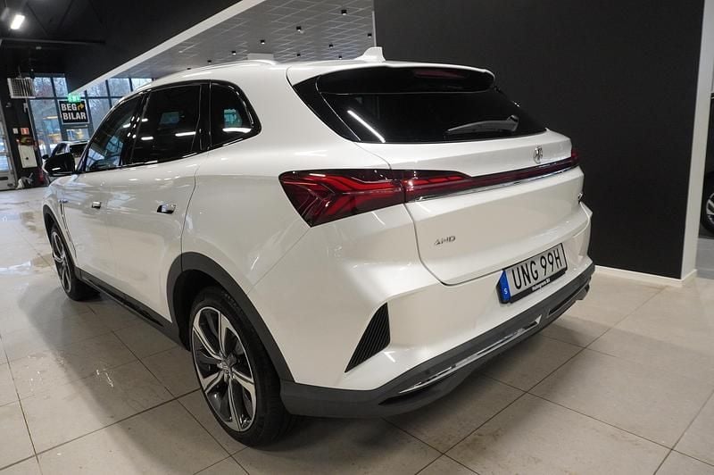 Begagnad MG Marvel R Performance 211 kW (288 HK) 2022 Cumulus white SUV