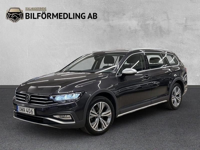 Grå Begagnad 2024 VW Passat Alltrack GT Kombi | 349 900 kr (Lite dyr) - Bild 1/4
