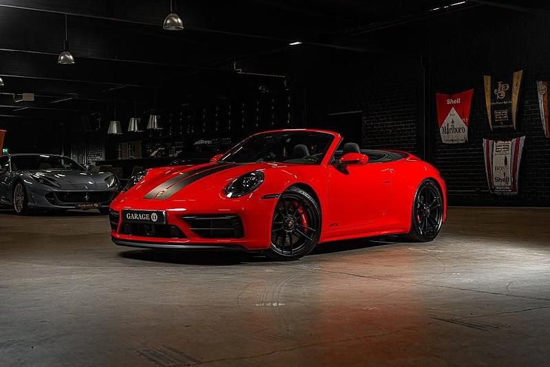 Begagnad 2024 Porsche 911 Carrera 4 Cabriolet Cab | 1 875 990 kr - Bild 1/4