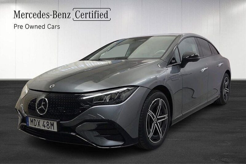 Grå Begagnad 2023 Mercedes EQE350 AMG Sedan | 629 900 kr (Marknadspris) - Bild 1/4