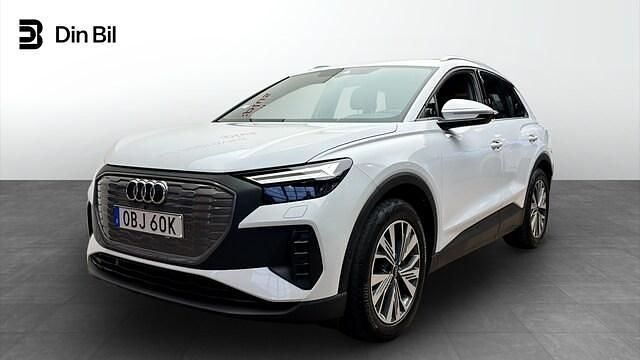 Vit Begagnad 2022 Audi Q4 e-tron Proline SUV | 369 000 kr (Marknadspris) - Bild 1/4