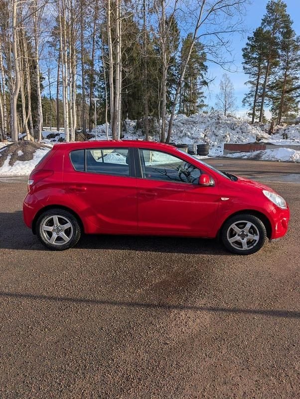 Begagnad Hyundai i20 101 HK (74 kW) 2010 Halvkombi