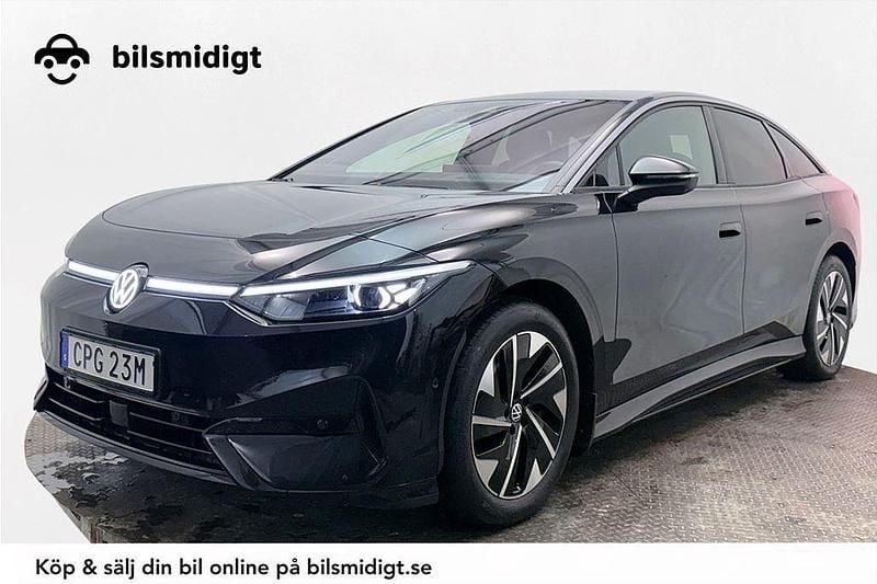 Svart Begagnad 2024 VW ID.7 Pro Halvkombi | 499 800 kr (Superpris) - Bild 1/3