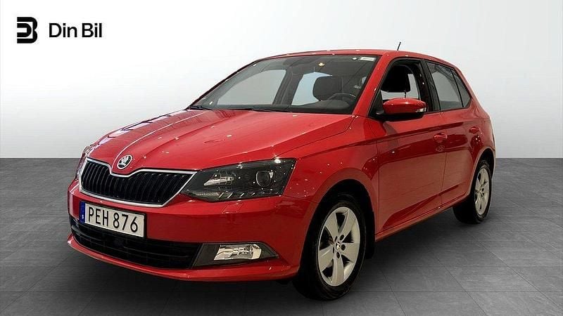 Röd (corrida red) Begagnad 2017 Skoda Fabia Style Halvkombi | 114 900 kr (Marknadspris) - Bild 1/4