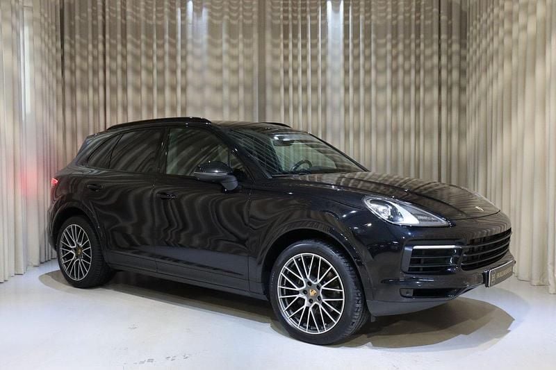 Svart Begagnad 2018 Porsche Cayenne S SUV | 489 900 kr (Bra pris) - Bild 1/4