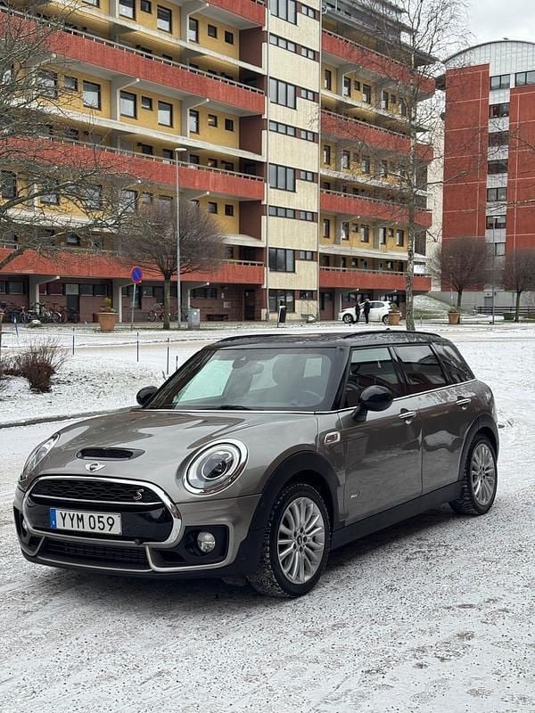 Begagnad 2018 Mini John Cooper Works Clubman Kombi | 194 900 kr (Marknadspris) - Bild 1/4