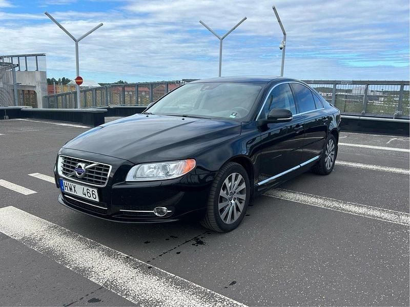 Svart Begagnad 2012 Volvo S80 Summum Sedan | 179 000 kr (Dyr) - Bild 1/4