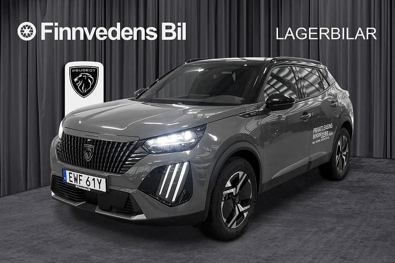 Grå Begagnad 2024 Peugeot 2008 GT SUV | 328 800 kr (Dyr) - Bild 1/4