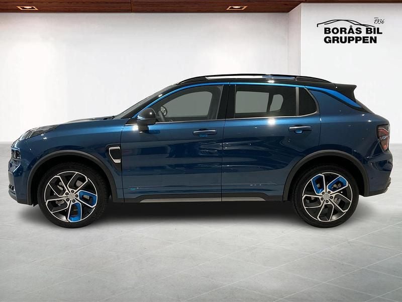 Begagnad Lynk & Co 01 264 HK (194 kW) 2024 Blå SUV