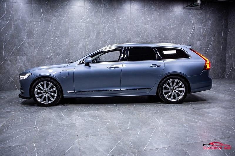 Begagnad Volvo V90 Inscription 392 HK (288 kW) 2020 Blå Kombi